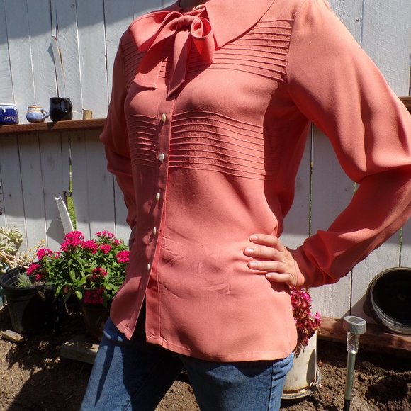 VINTAGE Cacharel Women's Peach Blouse - Picture 12 of 16